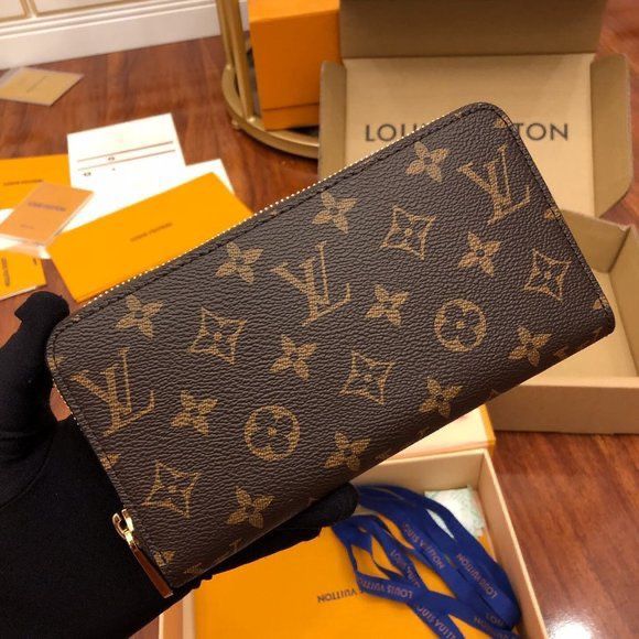 LV Wallet