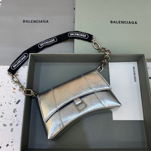 BALENCIAGA
Downtown Xs Shoulder Bag - Official Model