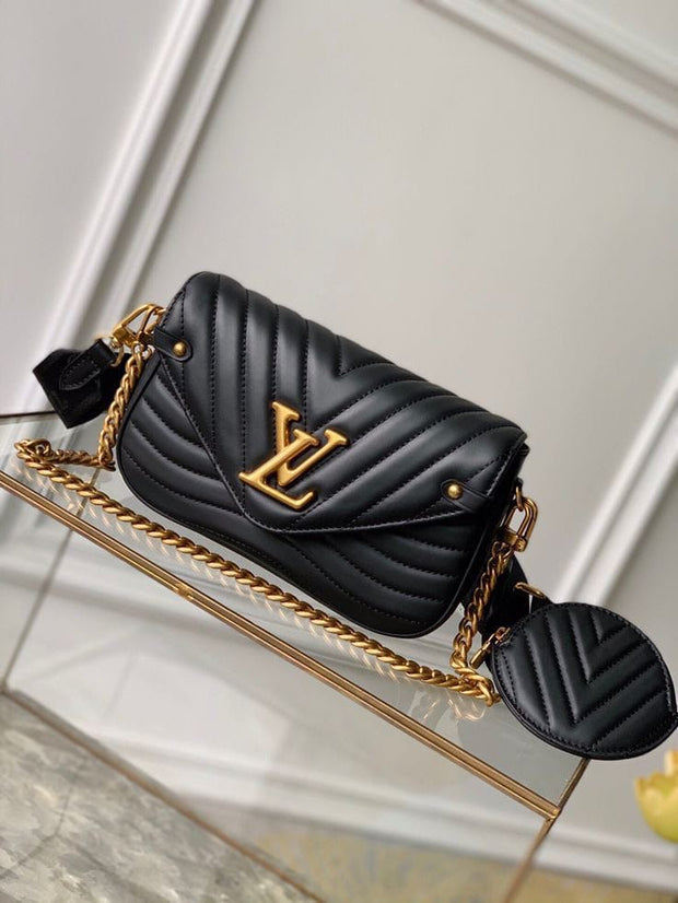 LOUIS VUITTON
SLING BAG