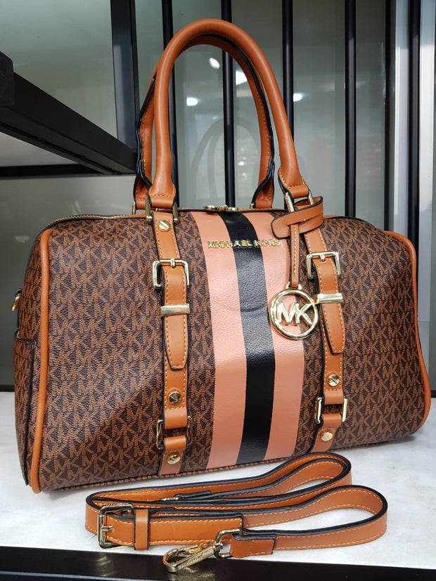 *MICHAEL KORS*
Duffel bag